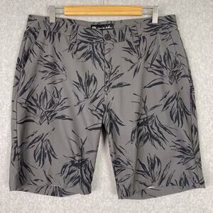 Travis Mathew Shorts Mens 34 (Fits 36) "You Won't" in Grey Pinstripe